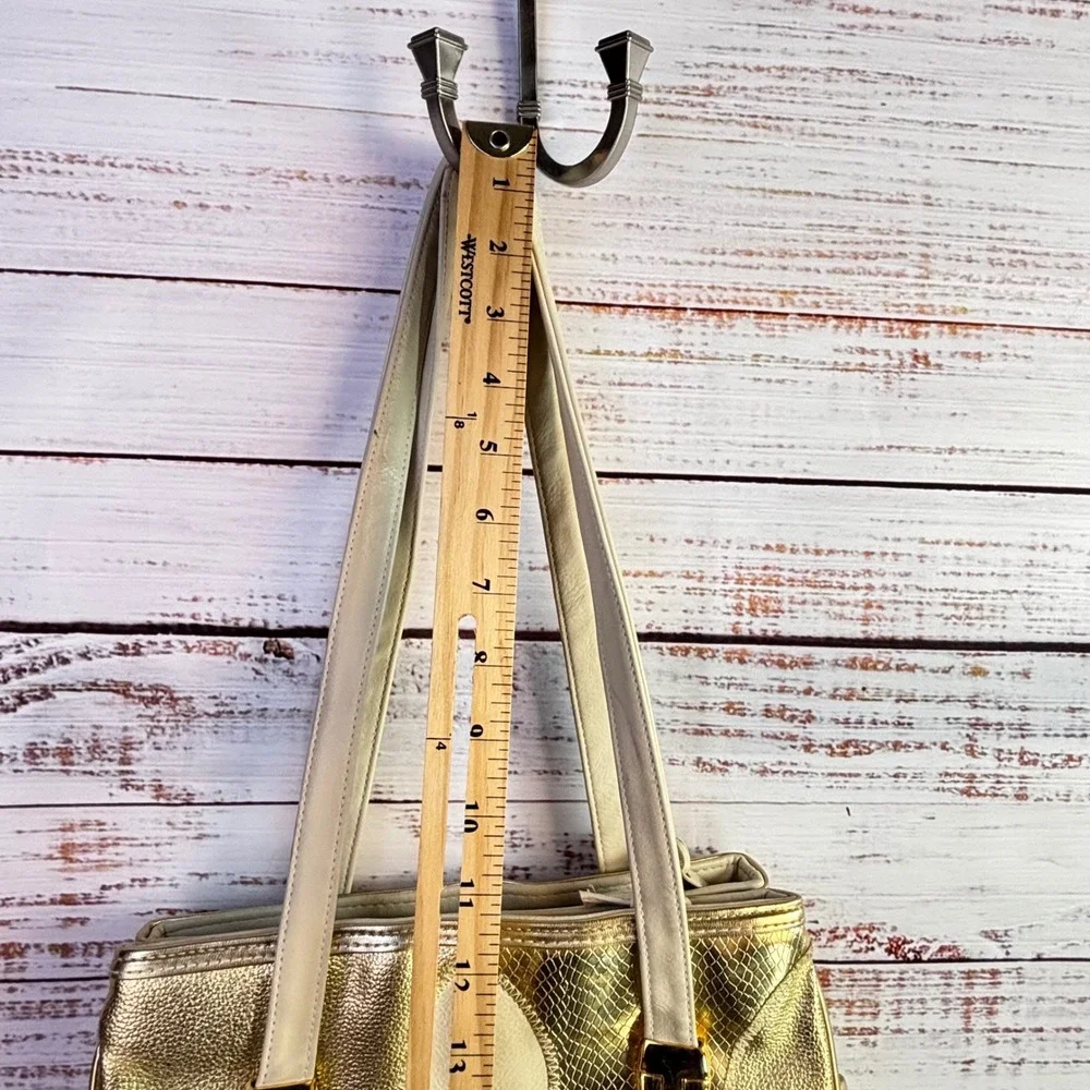 N/A shoulder bag